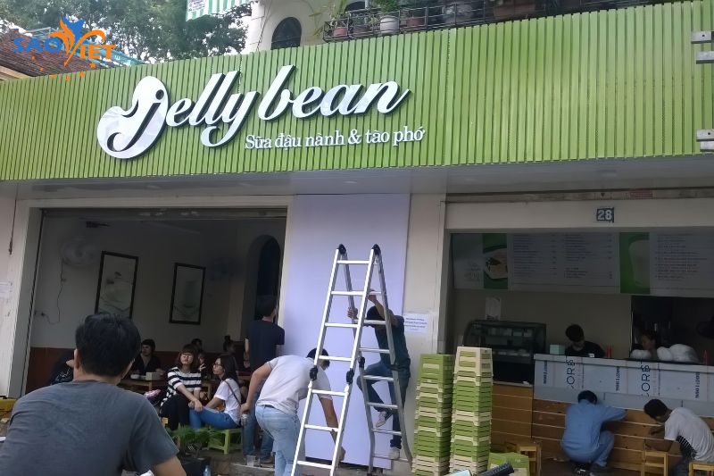 làm bảng hiệu bằng tôn