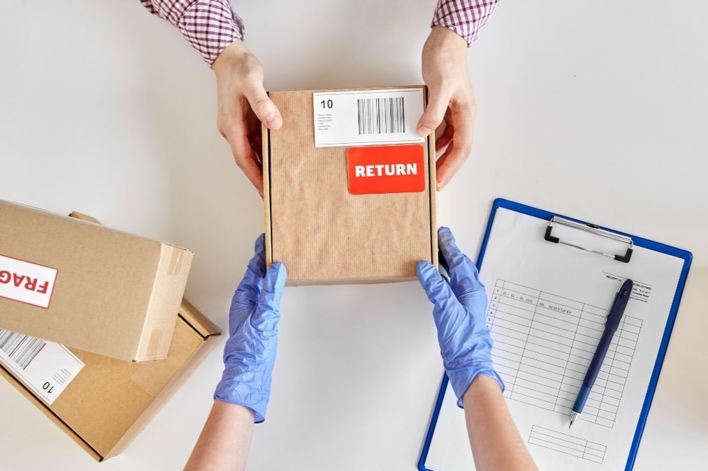 Công ty Quảng cáo Đèn LED Sao Việt áp dụng nhiều hình thức đổi trả linh hoạt nhằm đảm bảo quyền lợi tối đa và sự thuận tiện cho khách hàng khi phát sinh sự cố liên quan đến sản phẩm và dịch vụ LED