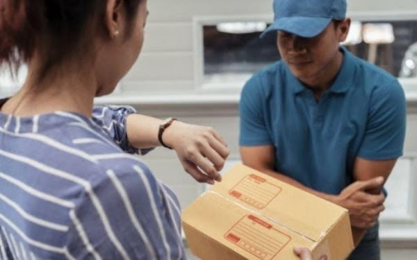 Trong trường hợp hàng giao chậm trễ, Sao Việt sẽ chủ động thông báo lý do, cập nhật thời gian giao mới và có phương án hỗ trợ phù hợp để đảm bảo quyền lợi cho khách hàng.