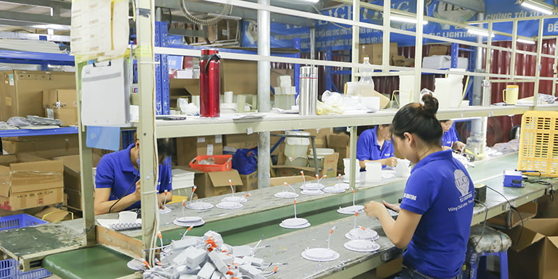 Công ty Quảng cáo Đèn LED Sao Việt triển khai đa dạng hình thức bảo hành nhằm mang đến sự thuận tiện tối đa cho khách hàng và đảm bảo mọi sự cố kỹ thuật được xử lý nhanh chóng, kịp thời. 