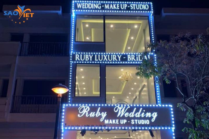 Làm bảng hiệu đèn led